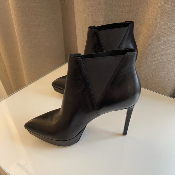 YVES SAINT LAURENT Black Leather Janis 105 Ankle Boots Size 37 - Picture 4 of 14